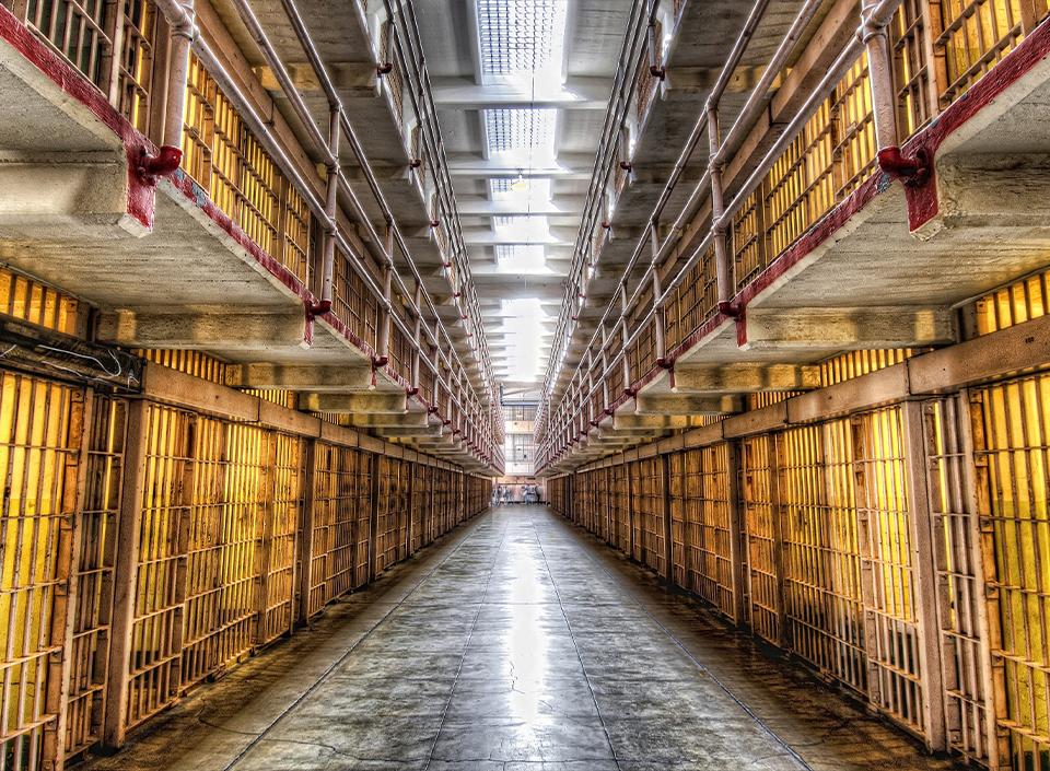 Alcatraz ch5 - Prison Cell