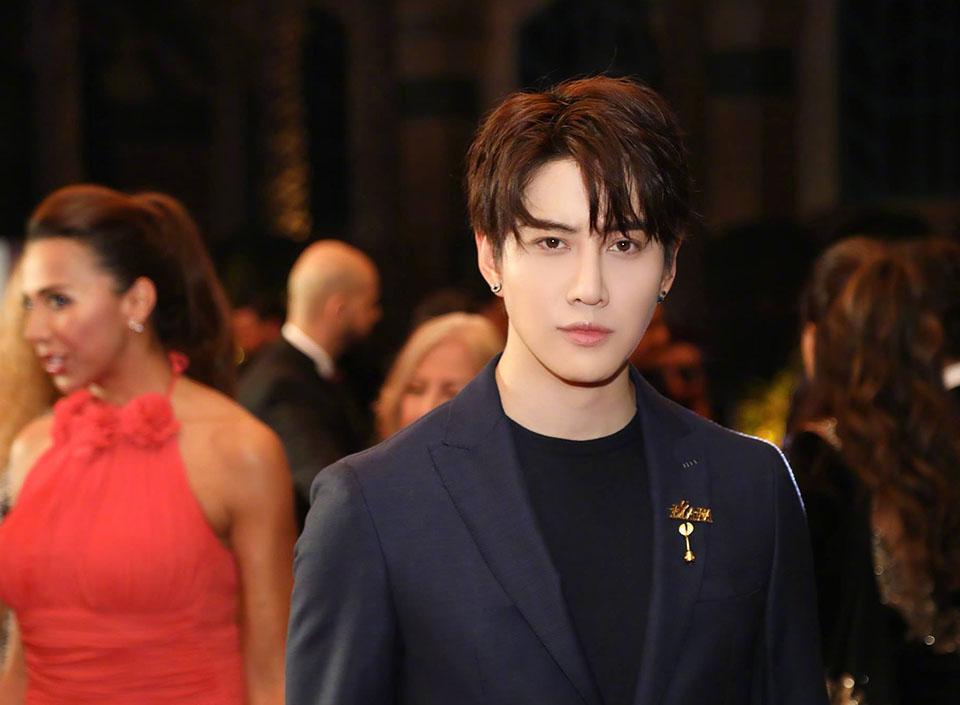 Mike Angelo - Speechless