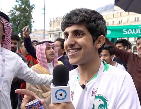 Waleed with Saudi Fans