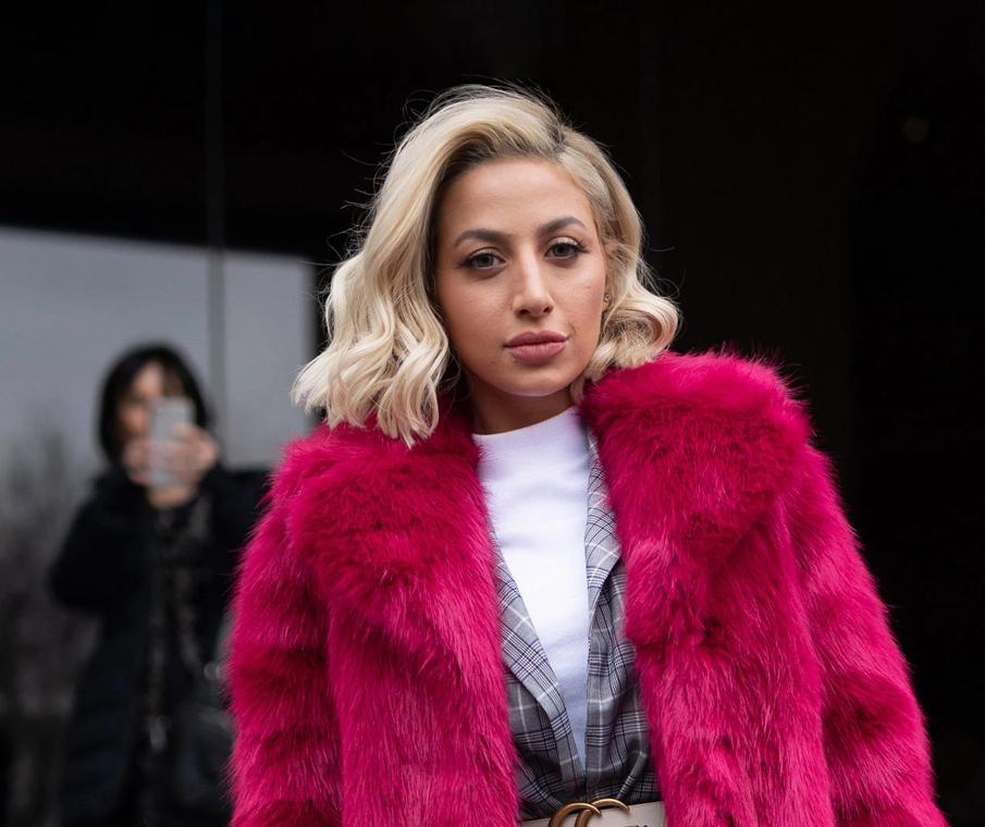 Model Roz Crib Tour 2