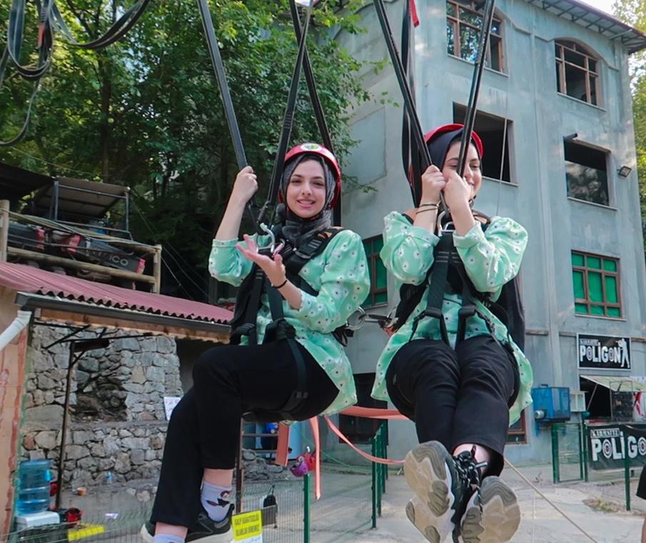 زيبلاين مع تو سسترز تيوب