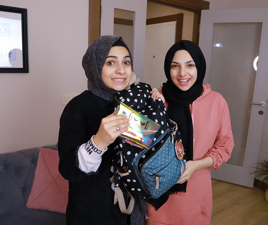 جهز حقيبتك المدرسية مع هيا ومرام