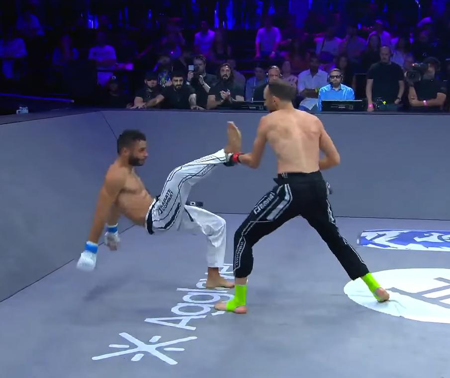 Adam Noi vs Ali Zarinfar