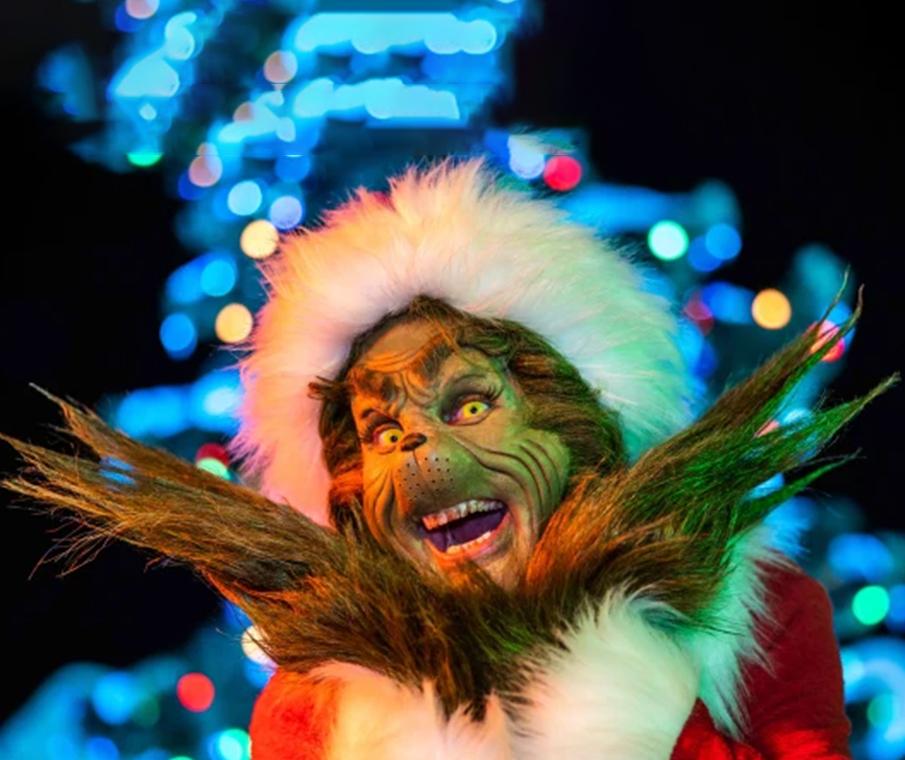 Studios Grinchmas Holiday